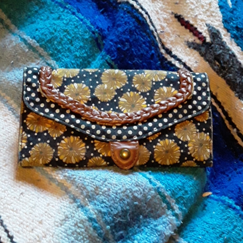 Yellow flower wallet